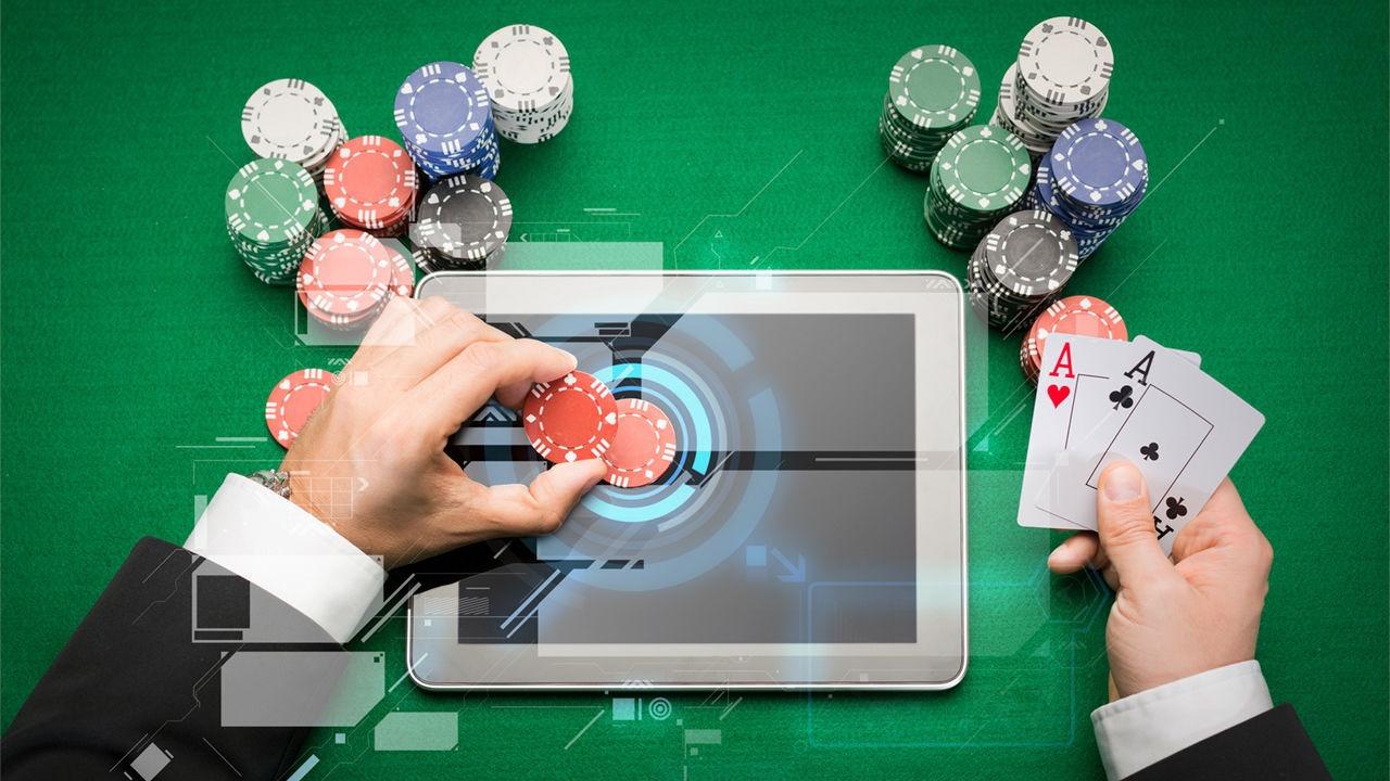 Как играть в покер на деньги